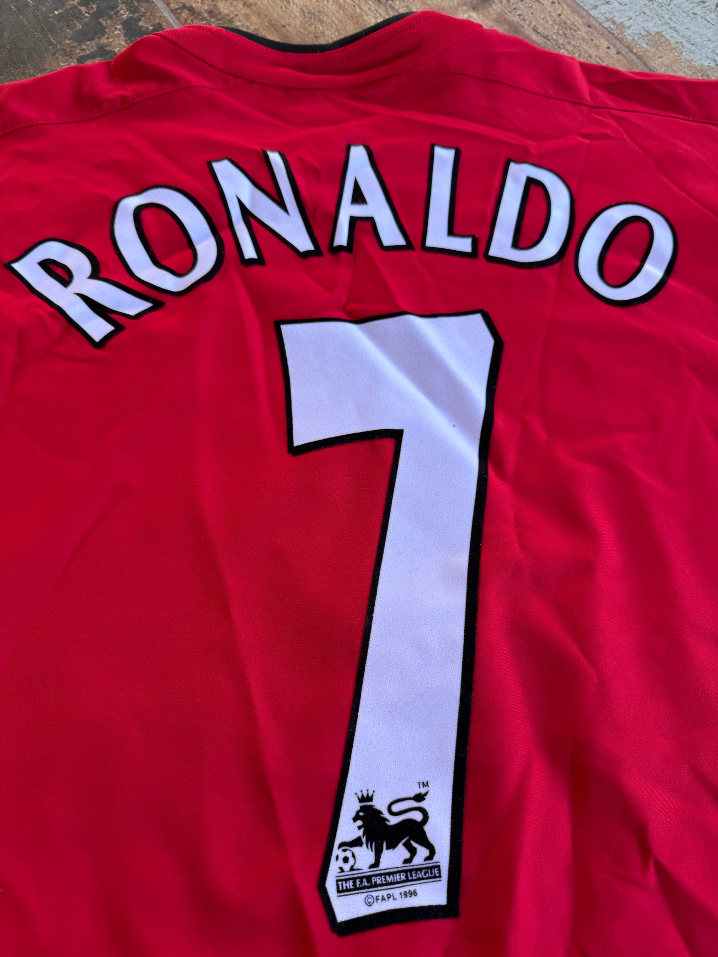Manchester United 2003/04 home Ronaldo L