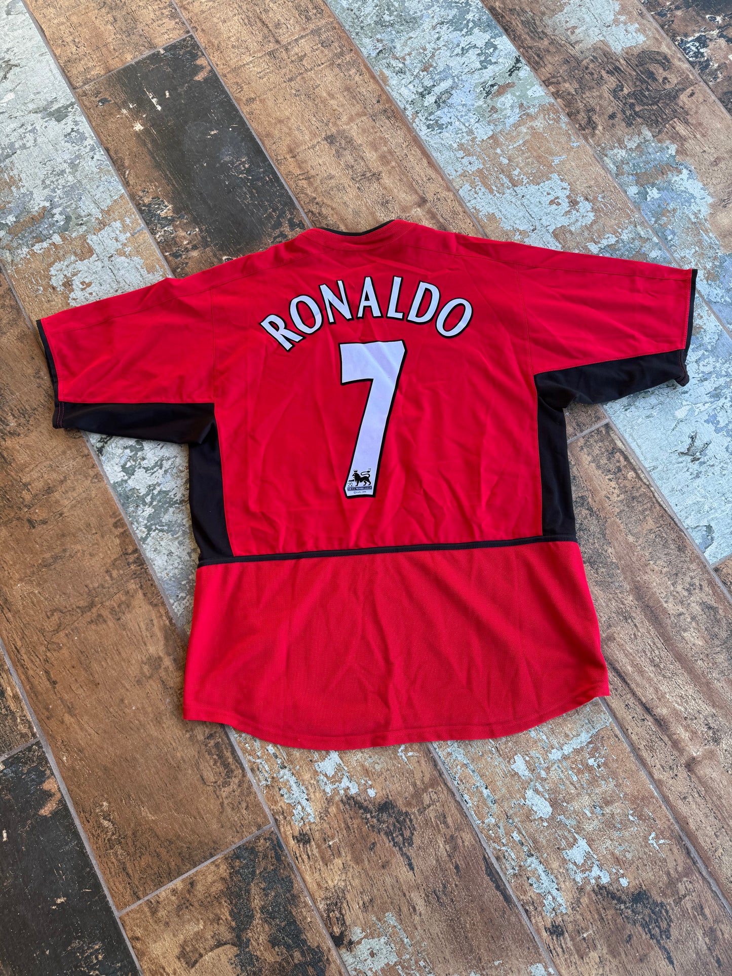 Manchester United 2003/04 home Ronaldo L