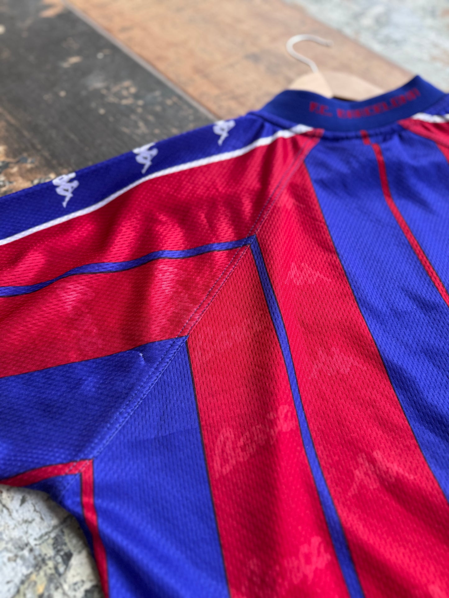 Barcelona Home Jersey 1997/98 Size M