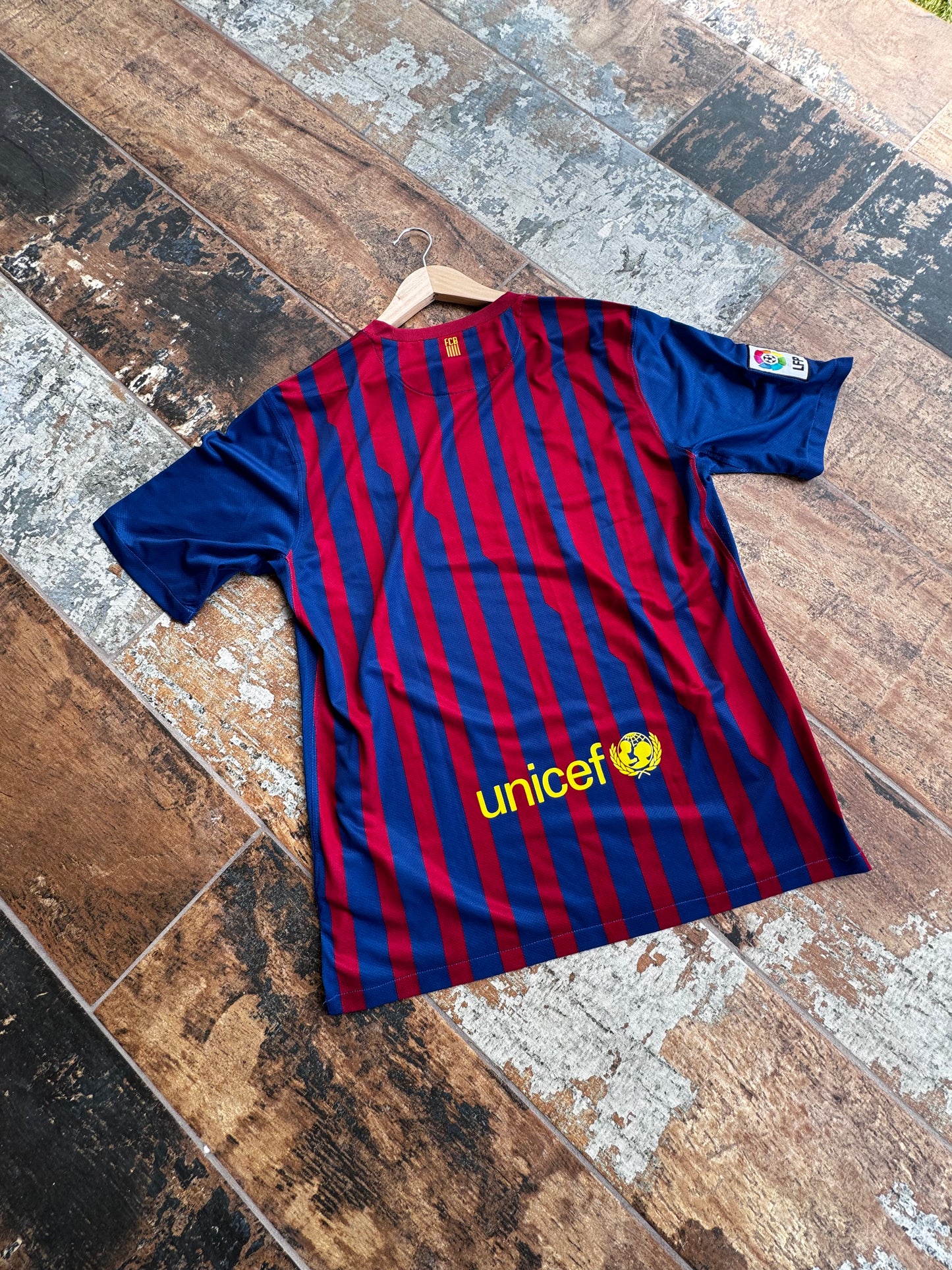 Barcelona Home 2011/12 Size L