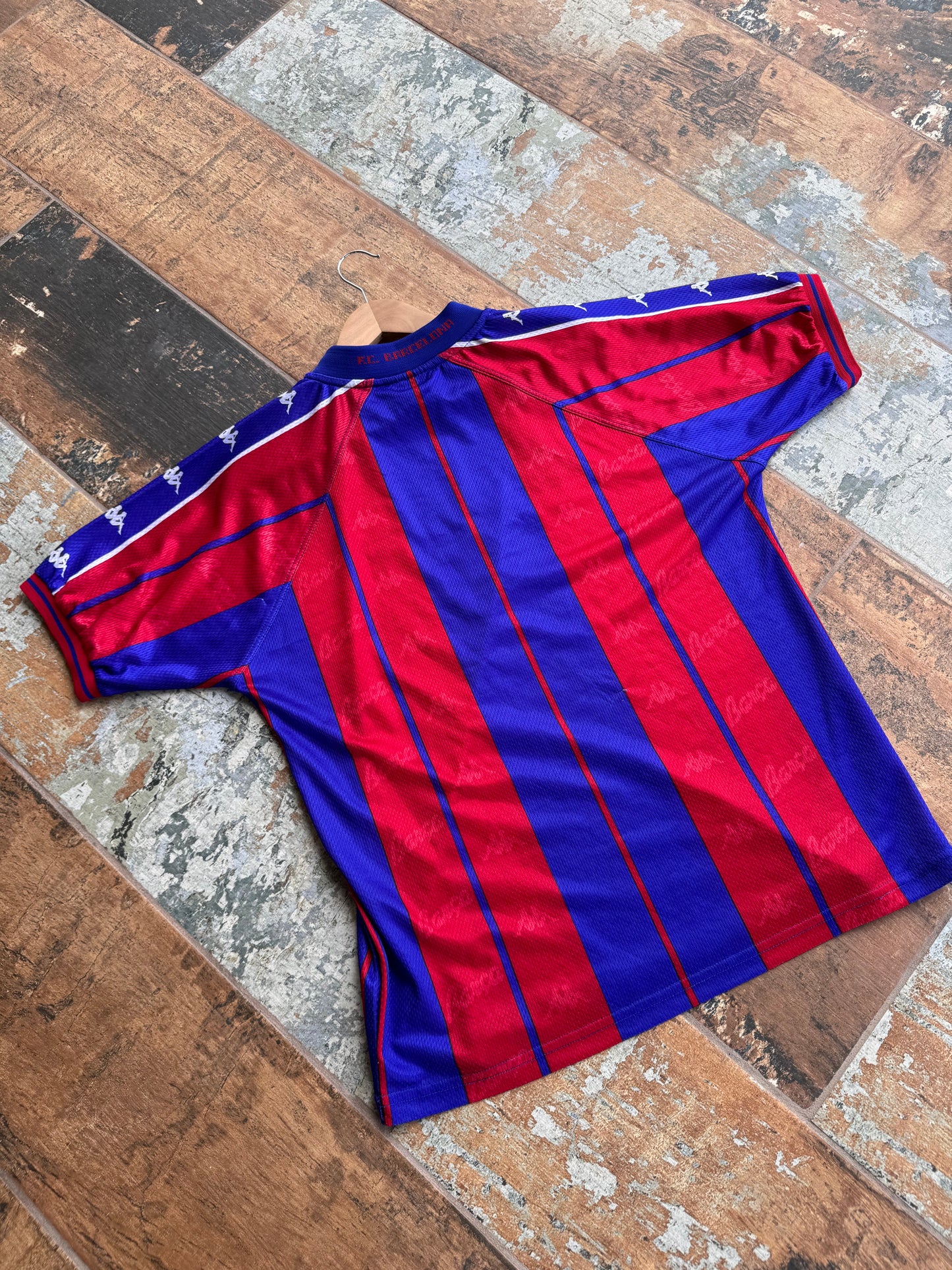 Barcelona Home Jersey 1997/98 Size M